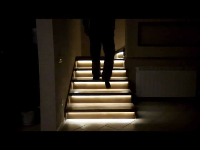 Автоматическая подсветка ступенек лестницы